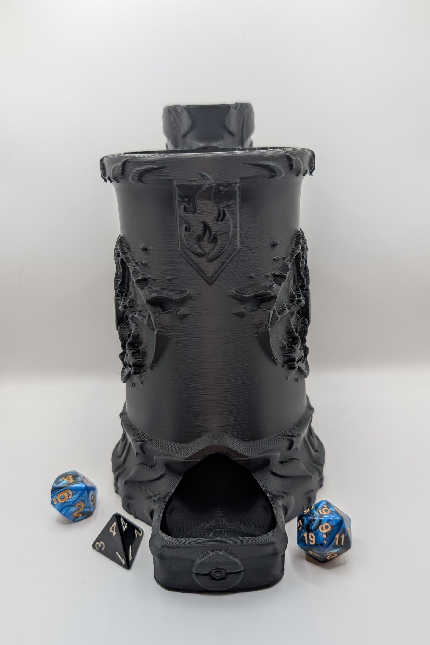 Premium Mugs - Charizard 12oz Mug/Dice Tower