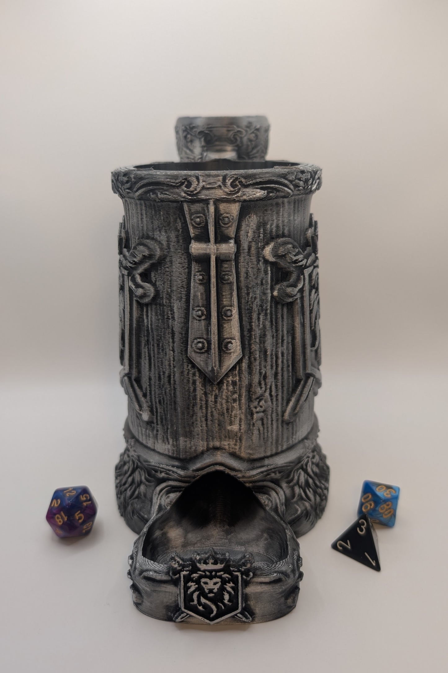 Premium Mugs - Lion Quest 12oz Mug/Dice Tower